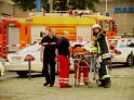 2 Denkmalkletterer hielten Feuerwehr und Polizei in Trapp Koeln Heumarkt P090